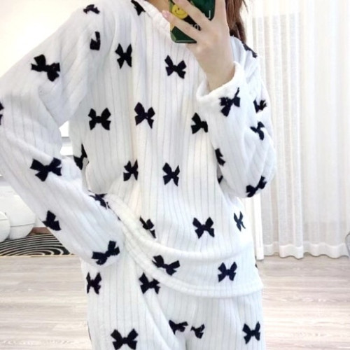 가볍고 포근한 리본 슬립파자마 수면 잠옷세트