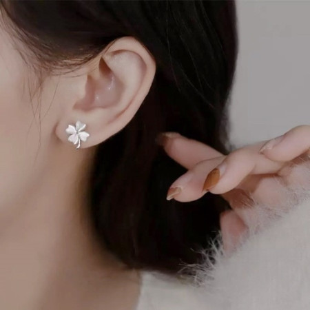 행운 클로버 귀걸이